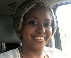 Meet your Posher, Denise